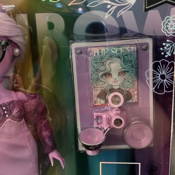 Shadow High Lavender Lynn - Purple Fashion Doll new - Picture 3 of 7